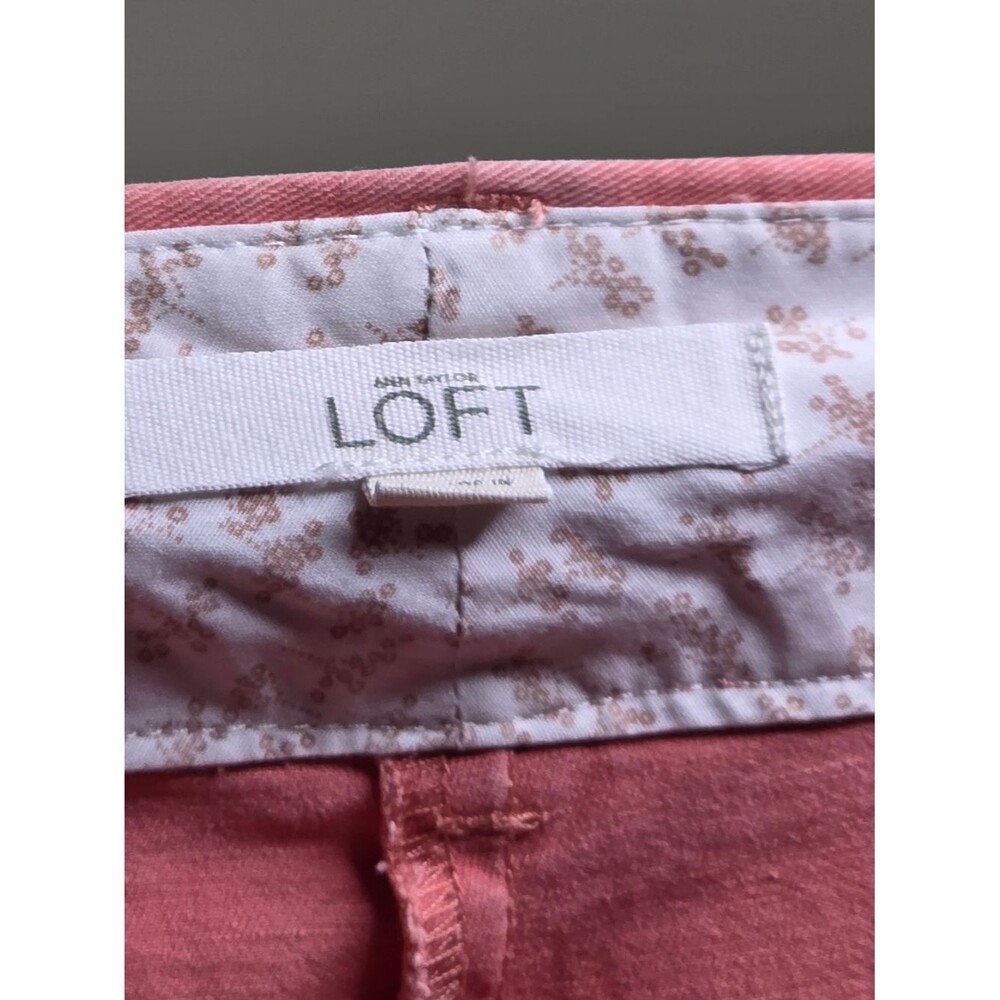 LOFT Coral-Pink Women's Shorts - Picture 2 of 3